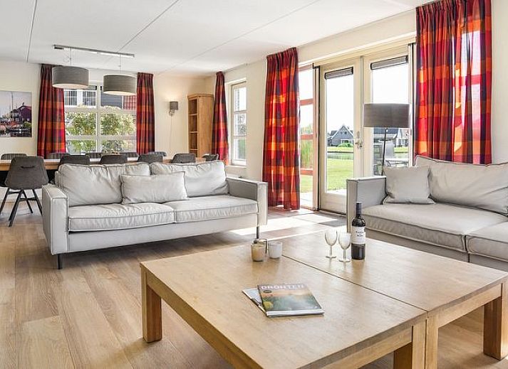Guest house 210157 - Bungalow Oostelijk Flevoland - Waterparc Veluwemeer | 16-persoons villa | 16N