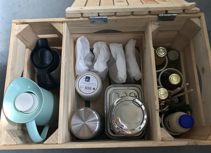 Huisje in Kraggenburg, een modern vakantiehuis in het groene landschap van Oostelijk Flevoland, Flevoland.