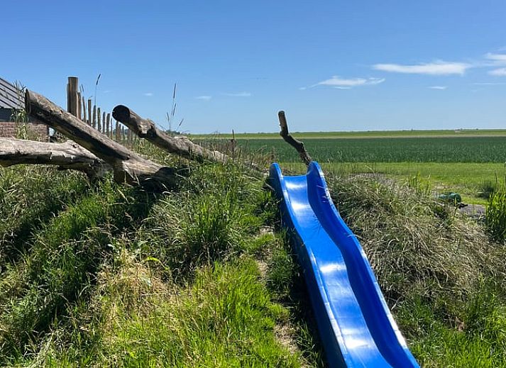 Geniessen Sie die Ruhe und den Frieden im Ferienhaus in Kraggenburg, das im gruenen Ost-Flevoland liegt, mit herrlichem Blick auf die Natur.