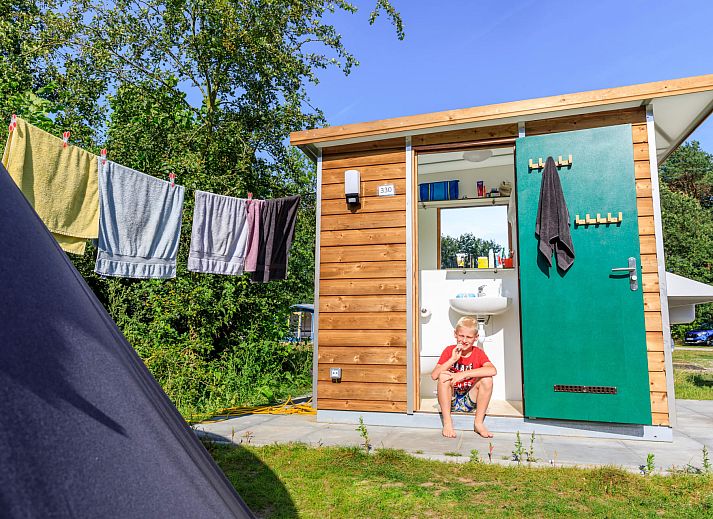 Verblijf 2202108 • Vakantiewoning Zuidelijk Flevoland • RCN Zeewolde | Kampeerplaats met prive sanitair 