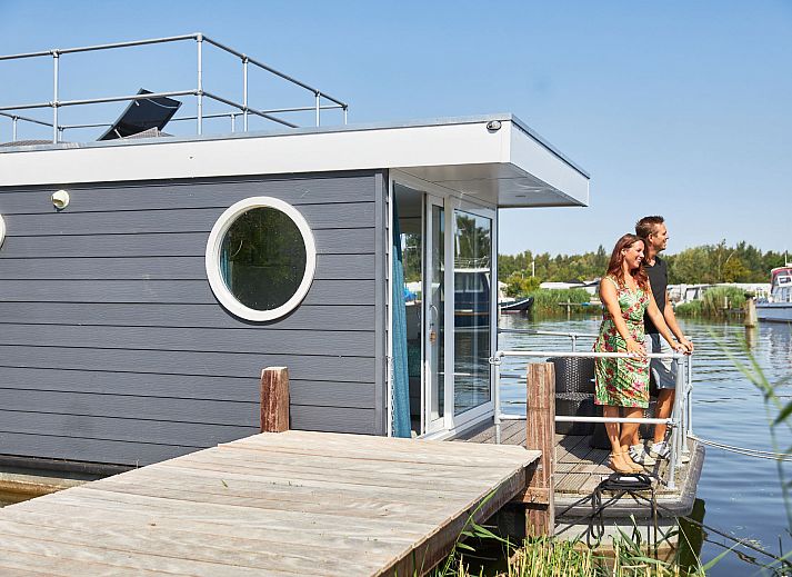 Verblijf 2202115 • Vakantiewoning Zuidelijk Flevoland • Woonboot de Meerkoet