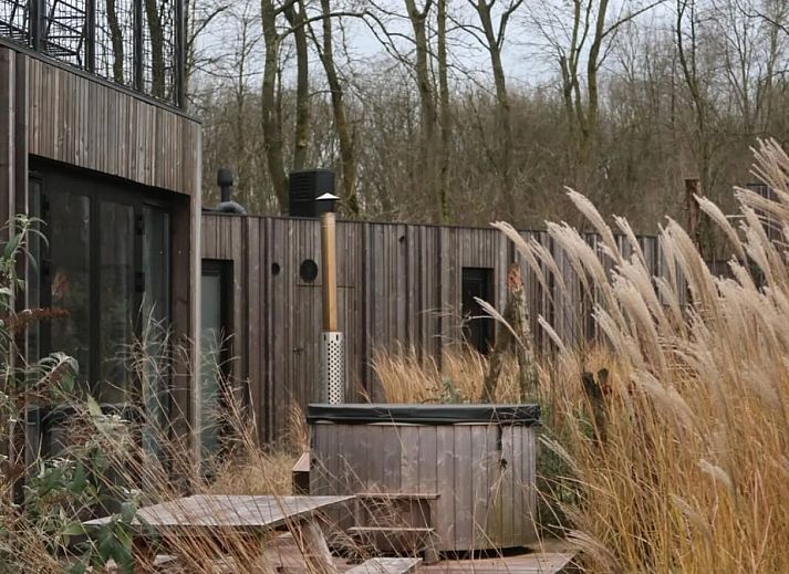 Unterkunft 2202133 - Ferienhaus Zuidelijk Flevoland - Villa Dakterras + Hottub