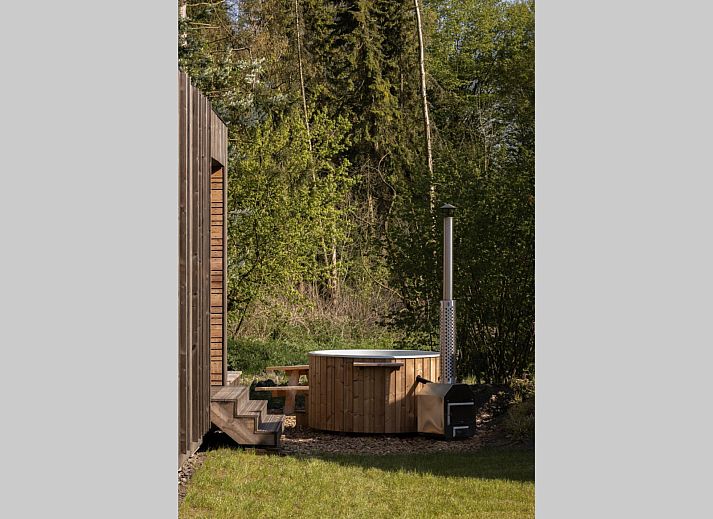 Verblijf 2202136 - Vakantiewoning Zuidelijk Flevoland - Villa Hottub