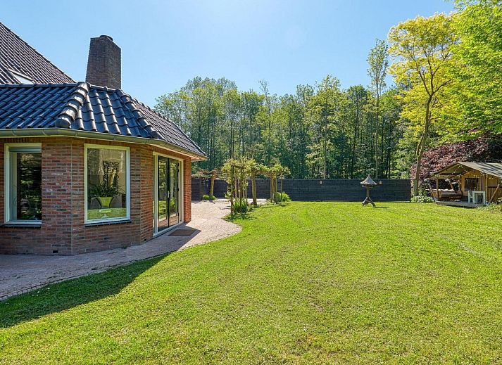 Guest house 2202154 - Holiday property Zuidelijk Flevoland - Vakantiehuis De Glamping - Villa met slaaplodge & wellness