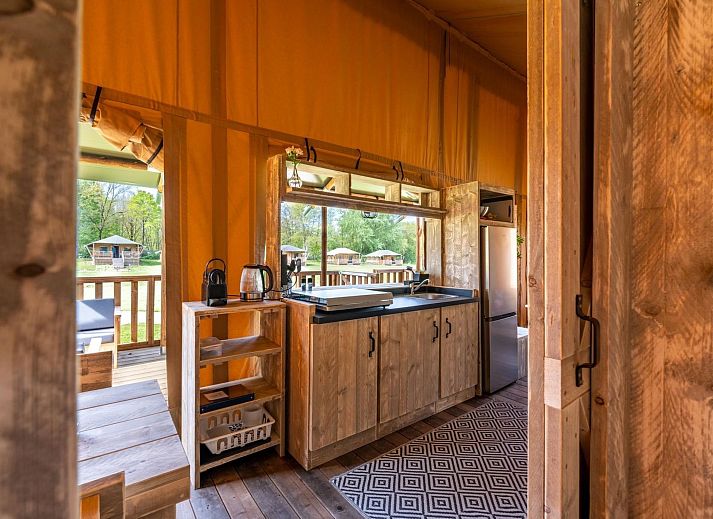 Verblijf 2202169 - Vakantiewoning Zuidelijk Flevoland - Vakantiehuis De Glamping - Sunny Trio | 14p
