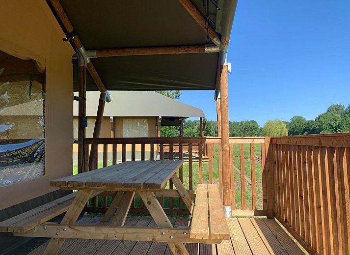 Verblijf 2202170 - Vakantiewoning Zuidelijk Flevoland - Vakantiehuis De Glamping - Trio Lodge | 18p