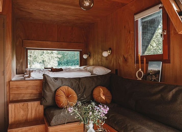 Vakantiehuis in Zeewolde, Zuidelijk Flevoland gelegen in een bosrijke omgeving met houten veranda.