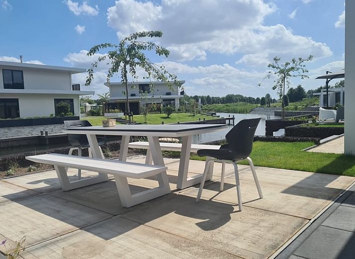 Gemuetliche Sitzecke im Ferienhaus in Zeewolde, Sued-Flevoland.