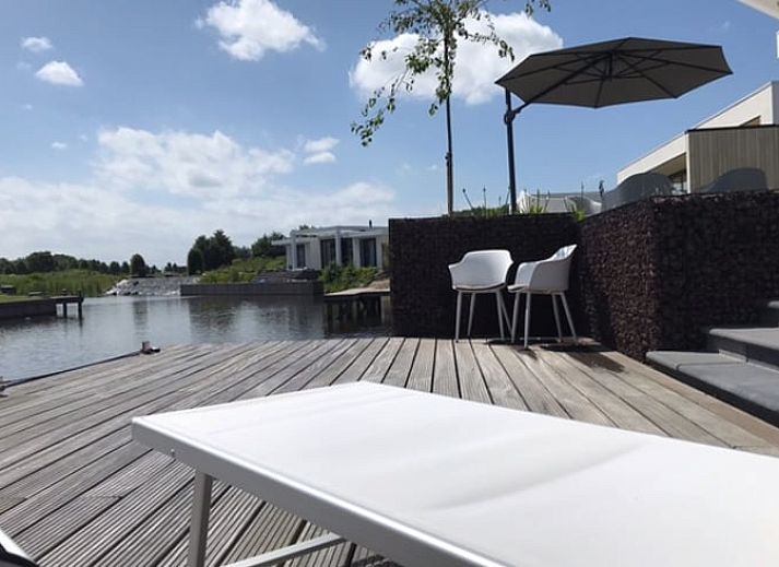 Gemuetliche Sitzecke im Ferienhaus in Zeewolde, Sued-Flevoland.