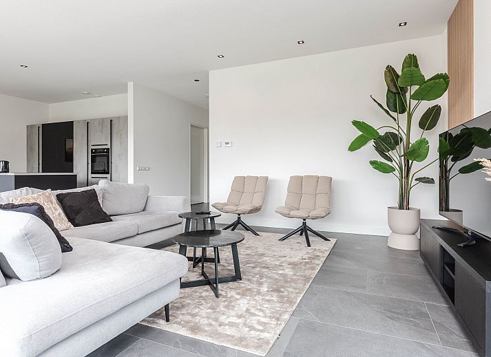 Vrijstaande woning in Zeewolde met ruim terras en moderne uitstraling, ideaal vakantiehuis in Zuidelijk Flevoland voor ontspannen verblijf.