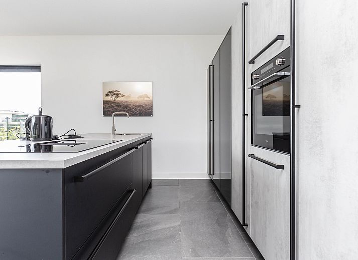 Vrijstaande woning in Zeewolde met ruim terras en moderne uitstraling, ideaal vakantiehuis in Zuidelijk Flevoland voor ontspannen verblijf.