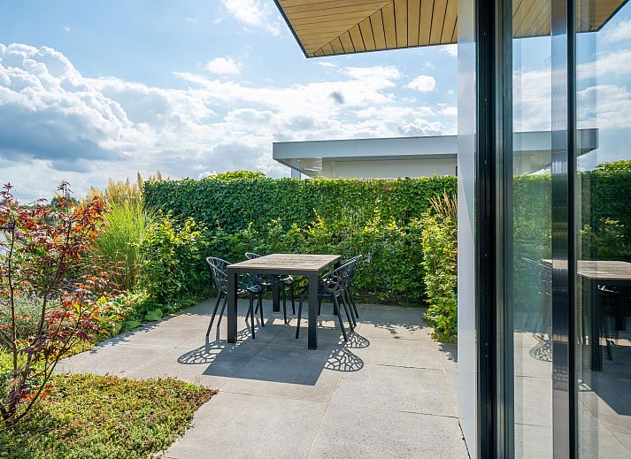 Freistehendes Haus in Zeewolde, umgeben von einem ppigen Garten und einem Teich, Ferienhaus in Sd-Flevoland mit einer ruhigen natrlichen Umgebung.