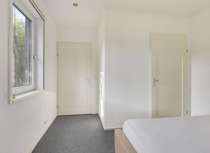 Ruhige Lage am Wasser in einem freistehenden Haus in Zeewolde, einem Ferienhaus in Sd-Flevoland, umgeben von viel Grn und ruhiger Natur.