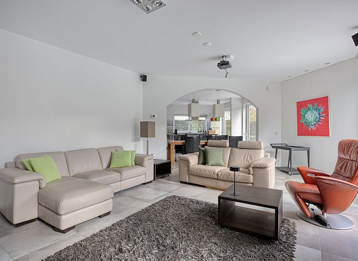 Detached house in Zeewolde, located in green Flevoland, offers a modern vacation home with spacious garden and peaceful surroundings.