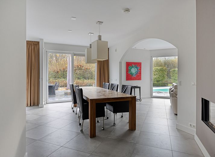 Detached house in Zeewolde, located in green Flevoland, offers a modern vacation home with spacious garden and peaceful surroundings.