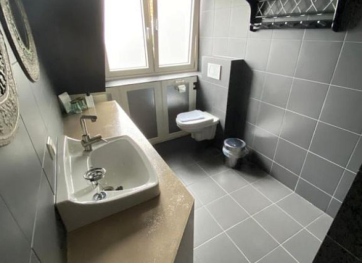 Comfortabele slaapkamer in Hotel Buren, vakantiehuis in West-Terschelling