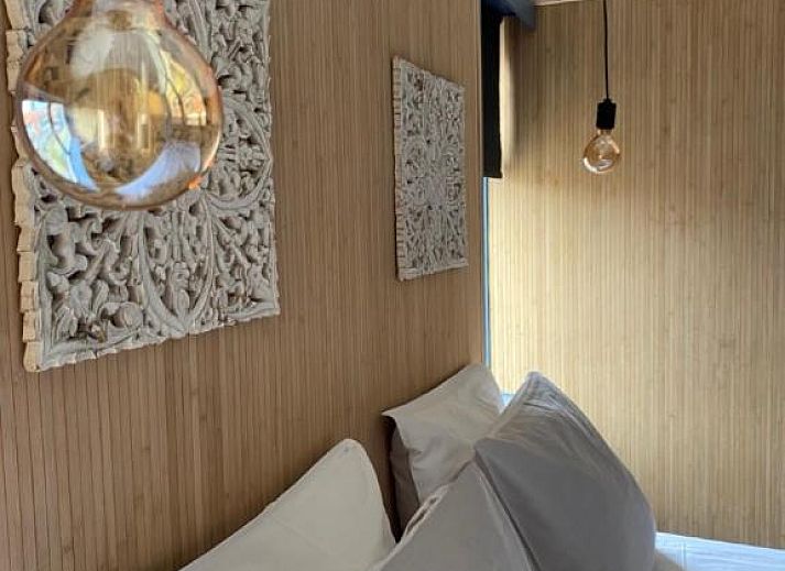 Comfortabele slaapkamer in Hotel Buren, vakantiehuis in West-Terschelling