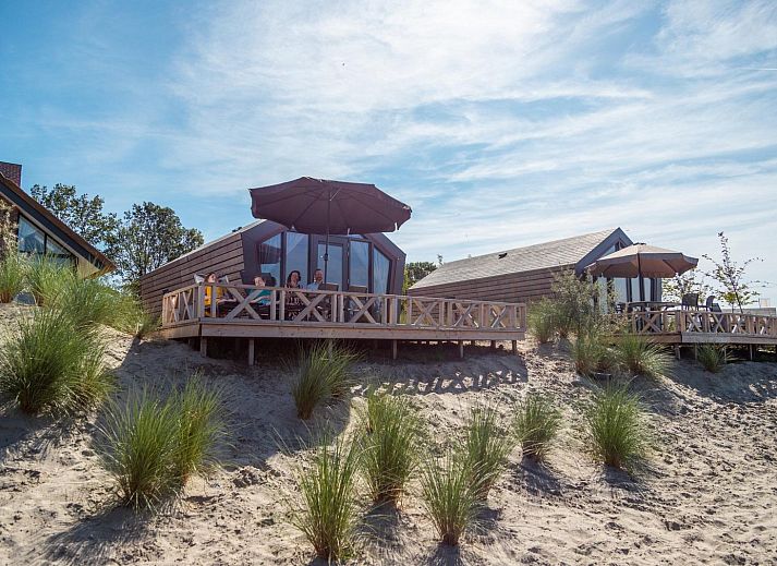 Geniessen Sie die sonnige Terrasse von Solo Retreat, einem Luxus-Ferienhaus in Almere, Sued-Flevoland, Flevoland.