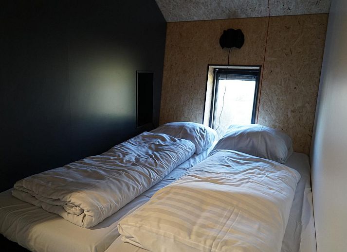 Moderne Essecke in Solo Retreat, einem Ferienhaus in Almere, Sued-Flevoland, Flevoland.