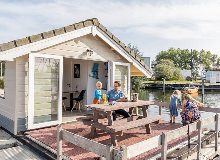 Verblijf 220338 • Vakantiewoning Zuidelijk Flevoland • Chalets 