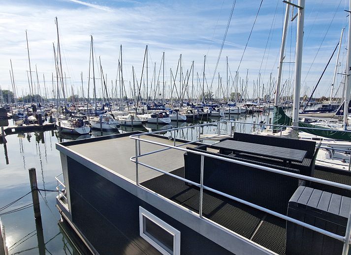 Guest house 220339 - Holiday property Zuidelijk Flevoland - Havenlodge met dakterras en balkon