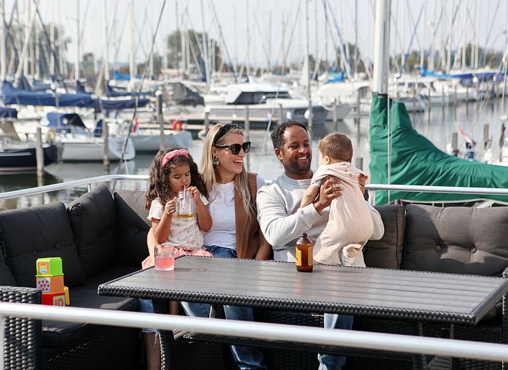 Guest house 220339 - Holiday property Zuidelijk Flevoland - Havenlodge met dakterras en balkon