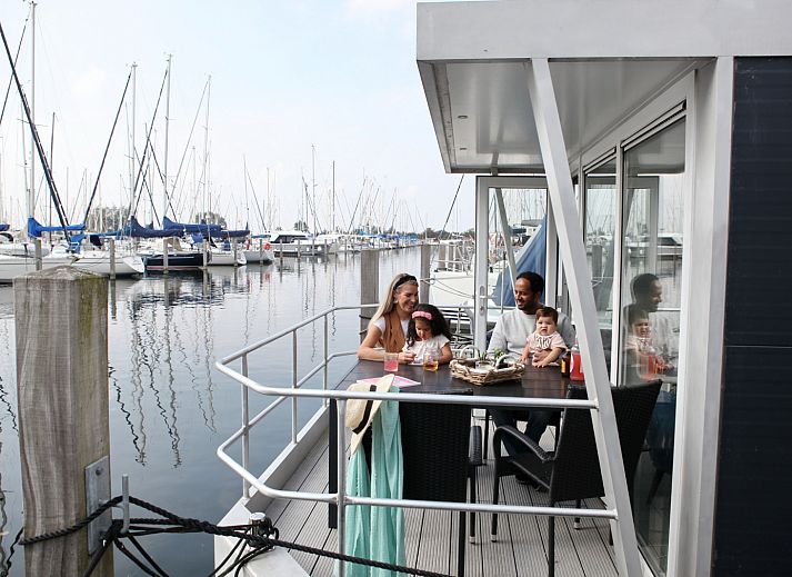 Guest house 220339 - Holiday property Zuidelijk Flevoland - Havenlodge met dakterras en balkon