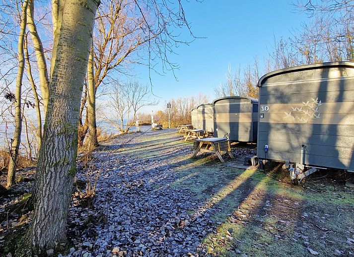 Verblijf 220347 - Vakantiewoning Zuidelijk Flevoland - Tiny Wagon two-person (Nr 7-10),by the water