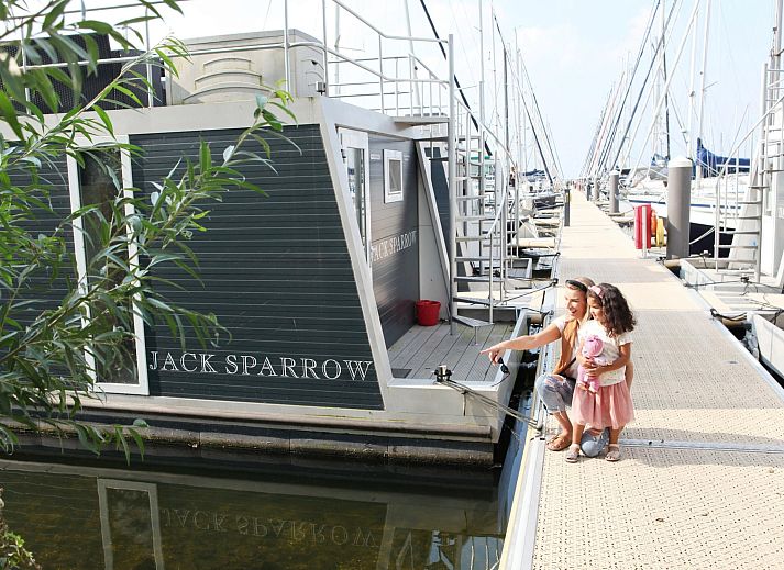 Verblijf 220348 - Boot Zuidelijk Flevoland - Havenlodge with roof terrace and balcony (4-6 pers) Almere