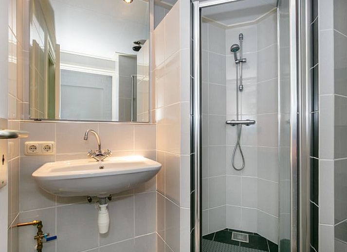 Rustikale Ferienunterkunft in Oudemirdum, umgeben von der Natur Frieslands.