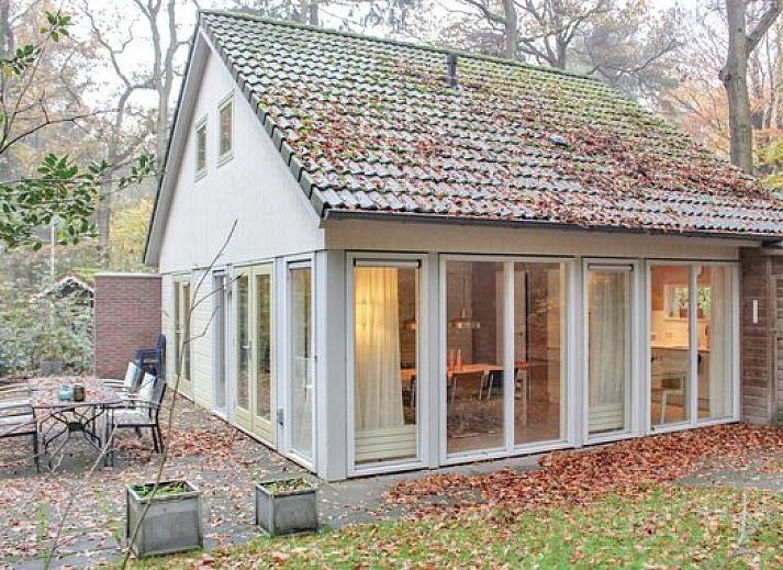 Verblijf 230122 • Vakantiewoning Friese bossen • Vakantiehuis voor 8 personen in Oudemirdum