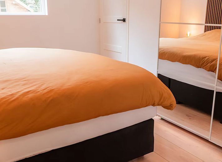 Moderne keuken in vakantiehuis FR564, Appelscha, Friese bossen, met uitzicht op de natuur, ideaal voor een ontspannen verblijf in Friesland.