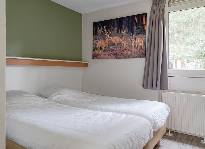 Gemuetliches Wohnzimmer von Bungalow het Beekdal in Appelscha mit Blick auf die friesische Landschaft.