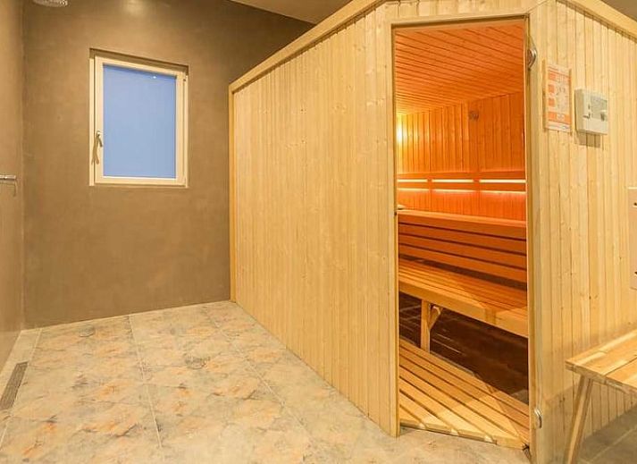 Essecke und Schlafzimmer im Ferienhaus in Appelscha, Friesische Waelder, Friesland