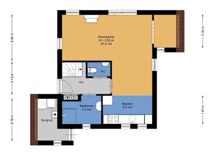 Gemuetlicher Hinterhof des Ferienhauses in Sondel mit Haengematte und Terrasse in Friesland.