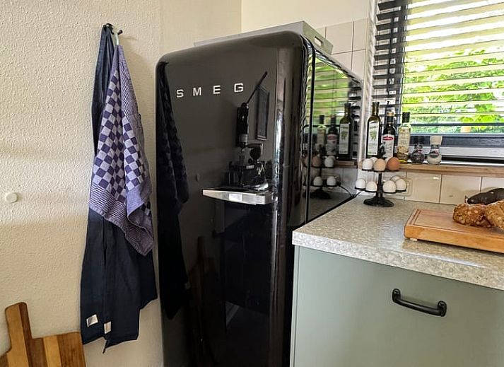 Kraeutergarten im Ferienhaus in Sondel, umgeben von friesischen Waeldern in Friesland.