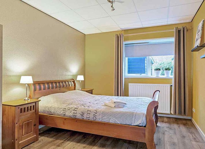 Volledig uitgeruste keuken in vakantiehuis FR163, Bakkeveen, met moderne apparatuur.