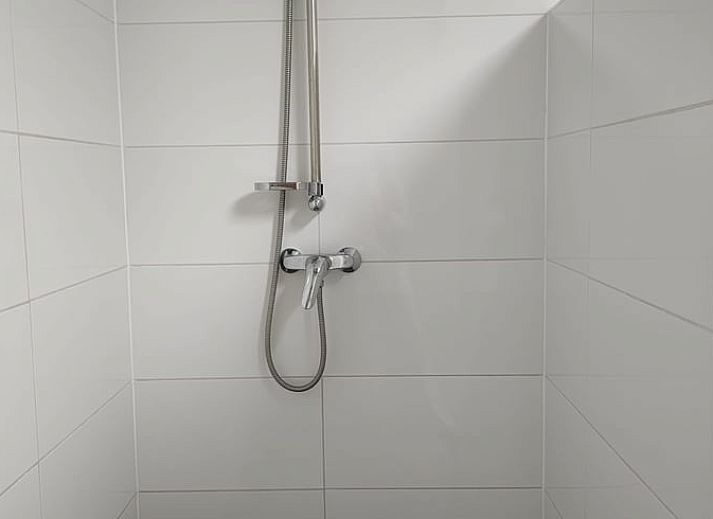 Adembenemende zonsondergang bij Vakantiehuis in Haulerwijk, gelegen in de Friese bossen.