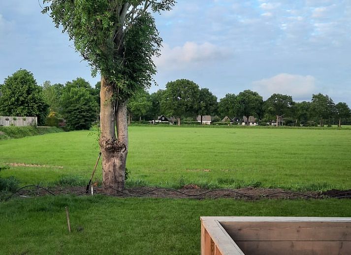 Eetkamer in Huisje in Boijl, vakantiehuis in de Friese bossen van Friesland.