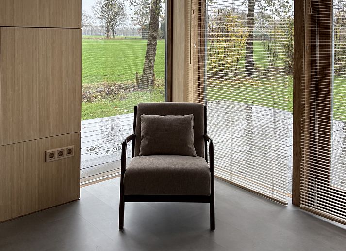 Vacation home FR527 in Boijl, Friesland, surrounded by the Frisian forests with an inviting terrace and natural surroundings.