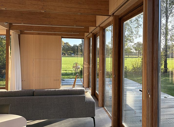 Vacation home FR527 in Boijl, Friesland, surrounded by the Frisian forests with an inviting terrace and natural surroundings.