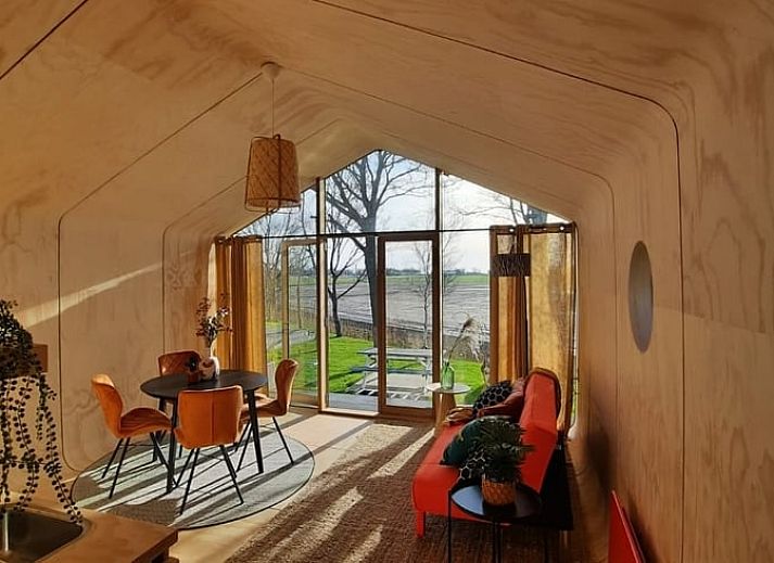 Vakantiehuisje in Stavoren met moderne architectuur in Friesland, Friese elfsteden.