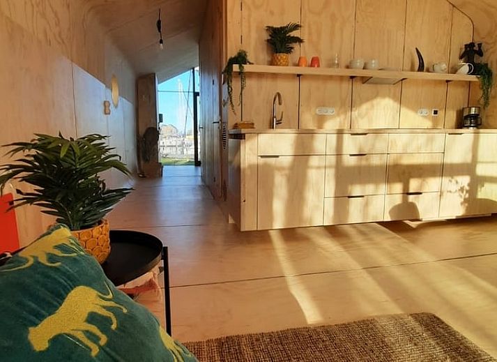 Vakantiehuisje in Stavoren met moderne architectuur in Friesland, Friese elfsteden.