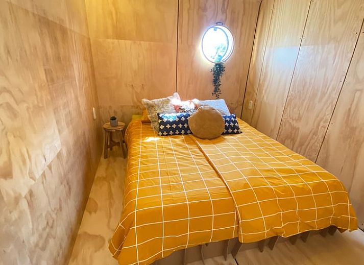 Vacation home in Stavoren with modern veranda and views of Frisian nature, ideal for relaxation in Friesland, Frisian Eleven Cities.