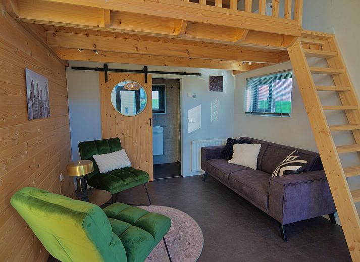 Freistehendes Haus in Hindeloopen, ein modernes Ferienhaus in den elf Stdten Frieslands, umgeben von grner Natur und mit weitem Ausblick.