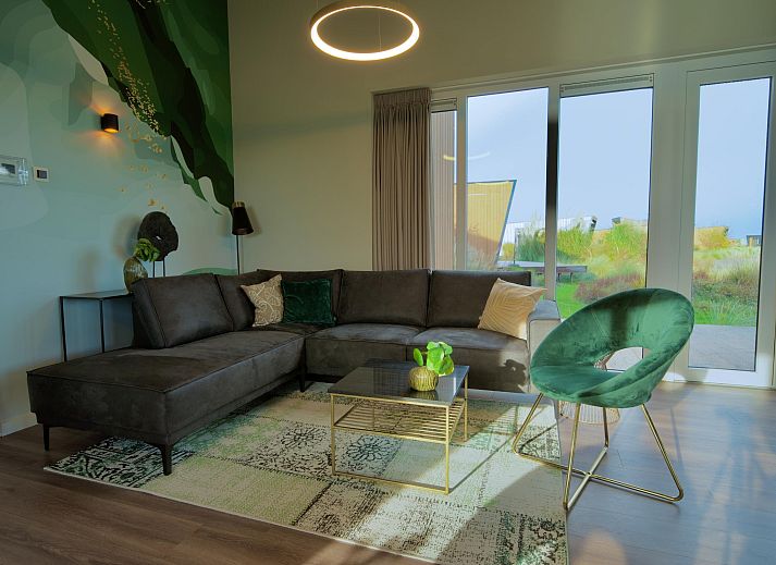 Modernes Einfamilienhaus in Hindeloopen, Friesland, mit grner Umgebung und klarem Design, ideal fr einen Urlaub in den elf Stdten Frieslands.