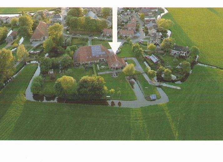 Luftaufnahme von Haus in Bolsward, Ferienhaus in Friesland mit herrlichem Blick auf die friesischen Elfstaedte.