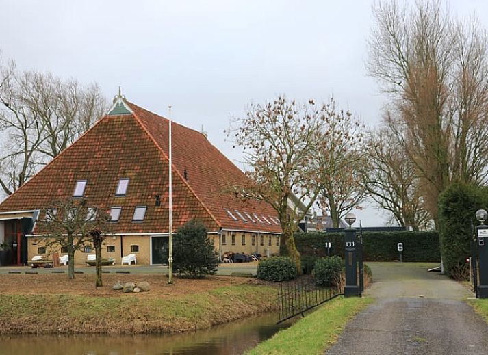 Charmantes Ferienhaus in Harlingen mit typisch friesischem Bauernhaus in Friesland.
