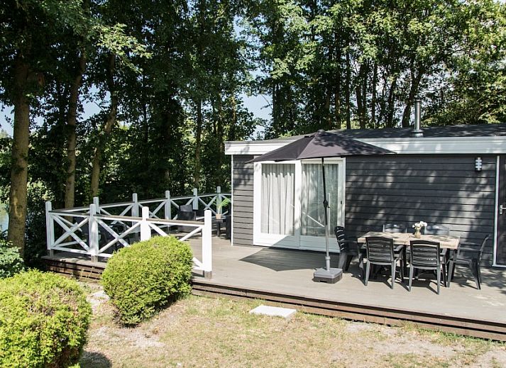 Verblijf 260107 • Chalet Het Friese platteland • Strand Chalet Island 109D