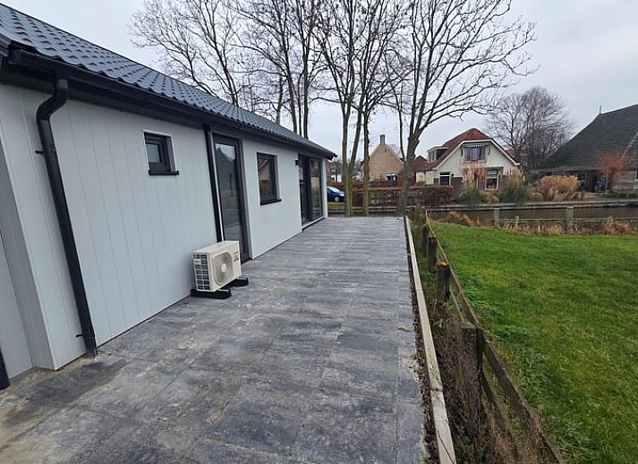 Guest house 260141 - Holiday property Het Friese platteland - Huisje in Easterlittens